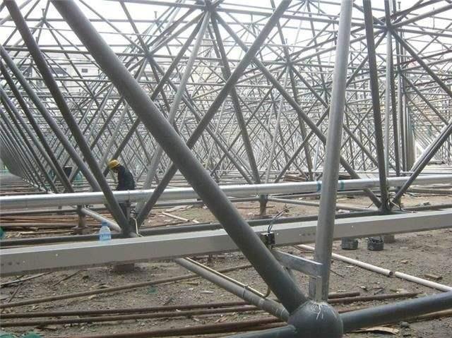 新沂盘点螺栓球网架对选材方面的4点要求